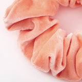 MEDIUM VELVET HAIR SCRUNCHIE - PEACH